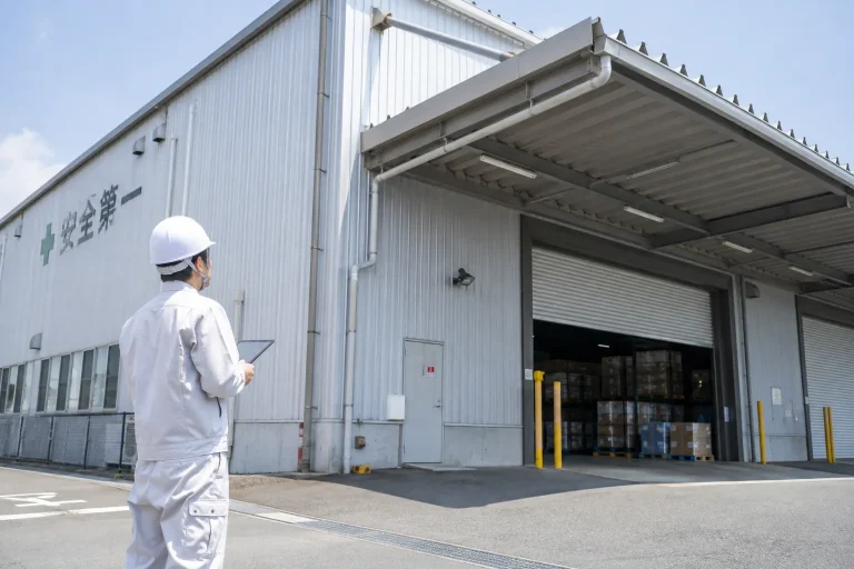 工場・倉庫の現地調査イメージ