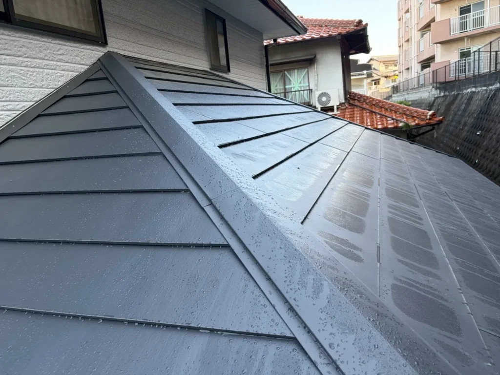 屋根葺き替えと外壁塗装の完工写真