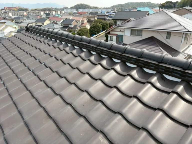 北九州市八幡西区｜瓦屋根の漆喰剥がれ・欠落を補修