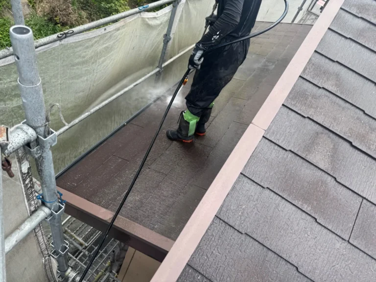 屋根カバー工法 高圧洗浄