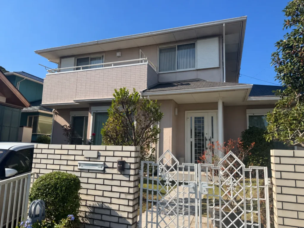 外壁塗装・屋根カバー工法施工前写真